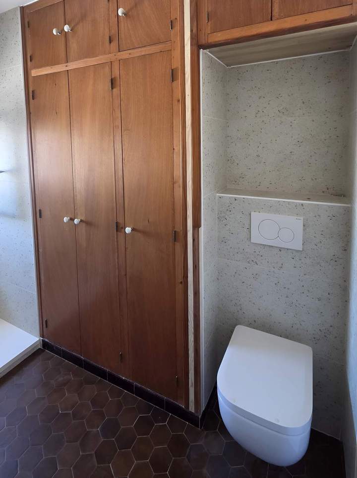 WC suspendu et dressing intégré Lardy